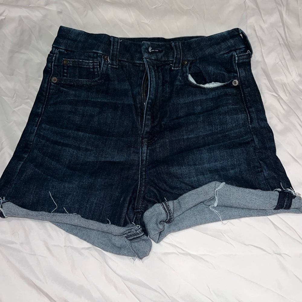 American Eagle high waisted jean shorts size 4